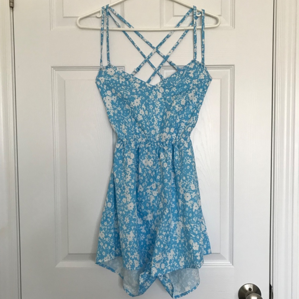 SHEIN Strappy Open Back Floral Romper XS Blue White Sweetheart Neckline